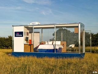 Illustration for article titled Temporary Hotel Made of Self-Contained Sleep Pods Built in London